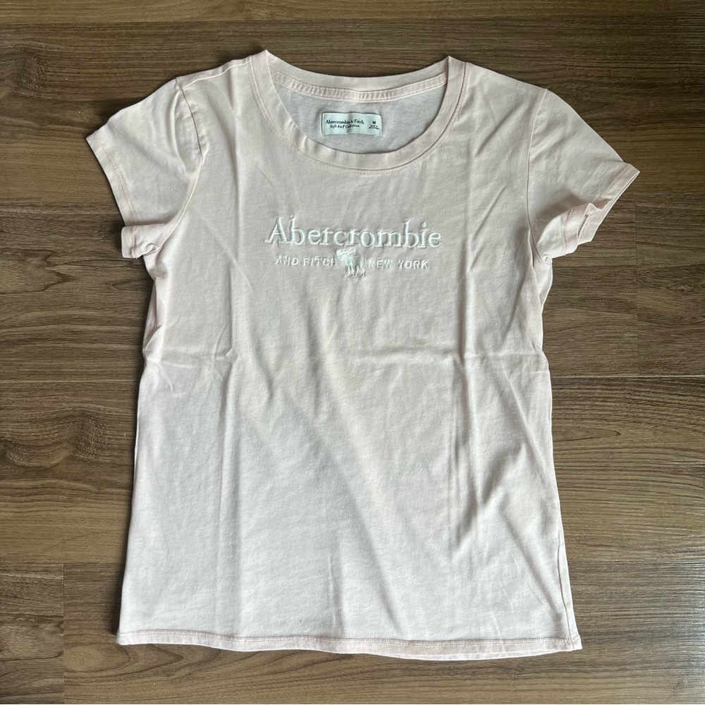 Abercrombie & Fitch light baby pink tshirt